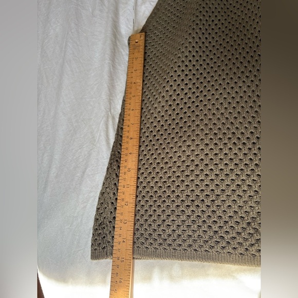 DKNY NWT green sleeveless knit tank crochet size medium - Picture 7 of 9